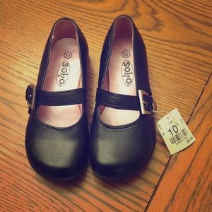 NWT- Black Mary Jane Shoe